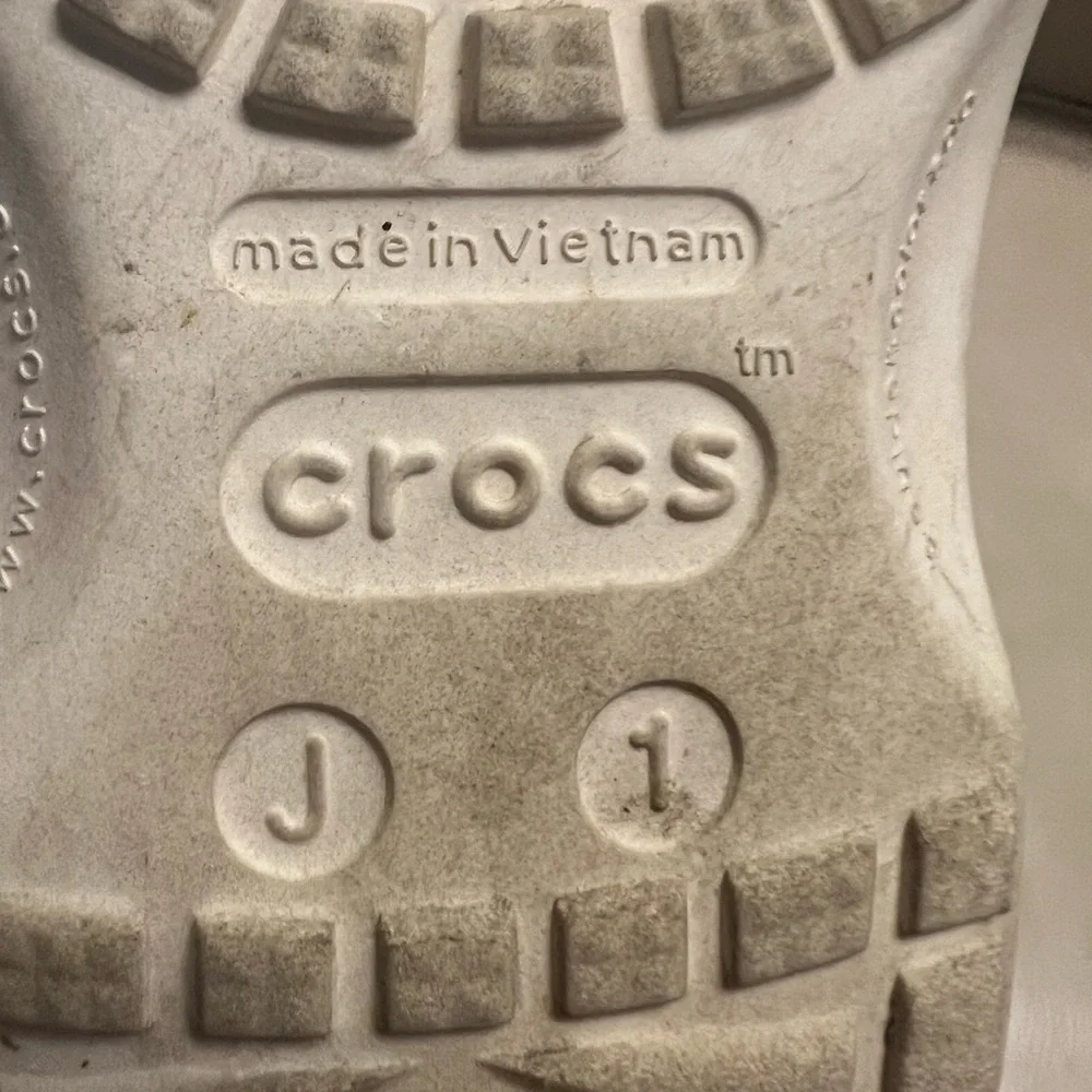 Peanuts kids Croc Clogs size J1 - Picture 8 of 13